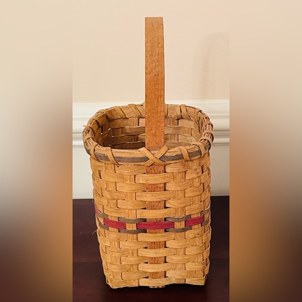 Vintage Primitive Wood Gathering Basket With Handle Handwoven Splint Basket - Picture 4 of 13
